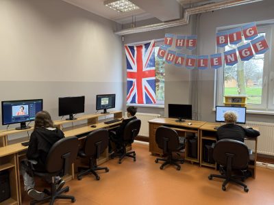 Miedzichowo, Szkoła Podstawowa im. Powstańców Wielkopolskich! Pierwszy raz uczestniczyliśmy w konkursie, uczniom bardzo się podobała forma, na pewno to powtórzymy za rok. Kto wie, może stworzyliśmy nową szkolną tradycję? :)