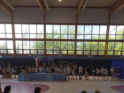 Szkoła Podstawowa Nr 2 im. Marii Skłodowskiej-Curie w Piastowie. Gratulacje!!!